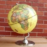 globus terrestre style retro elegant pour lexploration simple 937 1