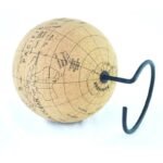 le globe terrestre en liege 27 cm un accessoire educatif et decoratif 904 1