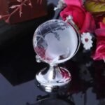 mini globus z w130 szkla jako ozdoba i symbol wiedzy geograficznej 973 1